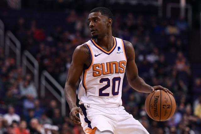 这工资拿得太舒服了！什琴斯尼加盟巴萨后仍未出场